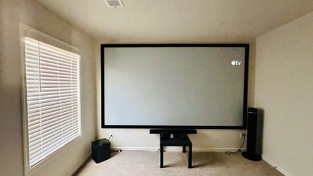 EPSON Home Cinema 2100 1080p Projector + 135" Silver Ticket Projector Screen