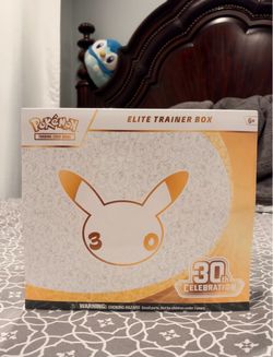 Pokémon TCG 30th Celebration Elite Trainer Box