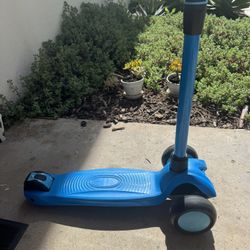 Kids 3 Wheel Scooter