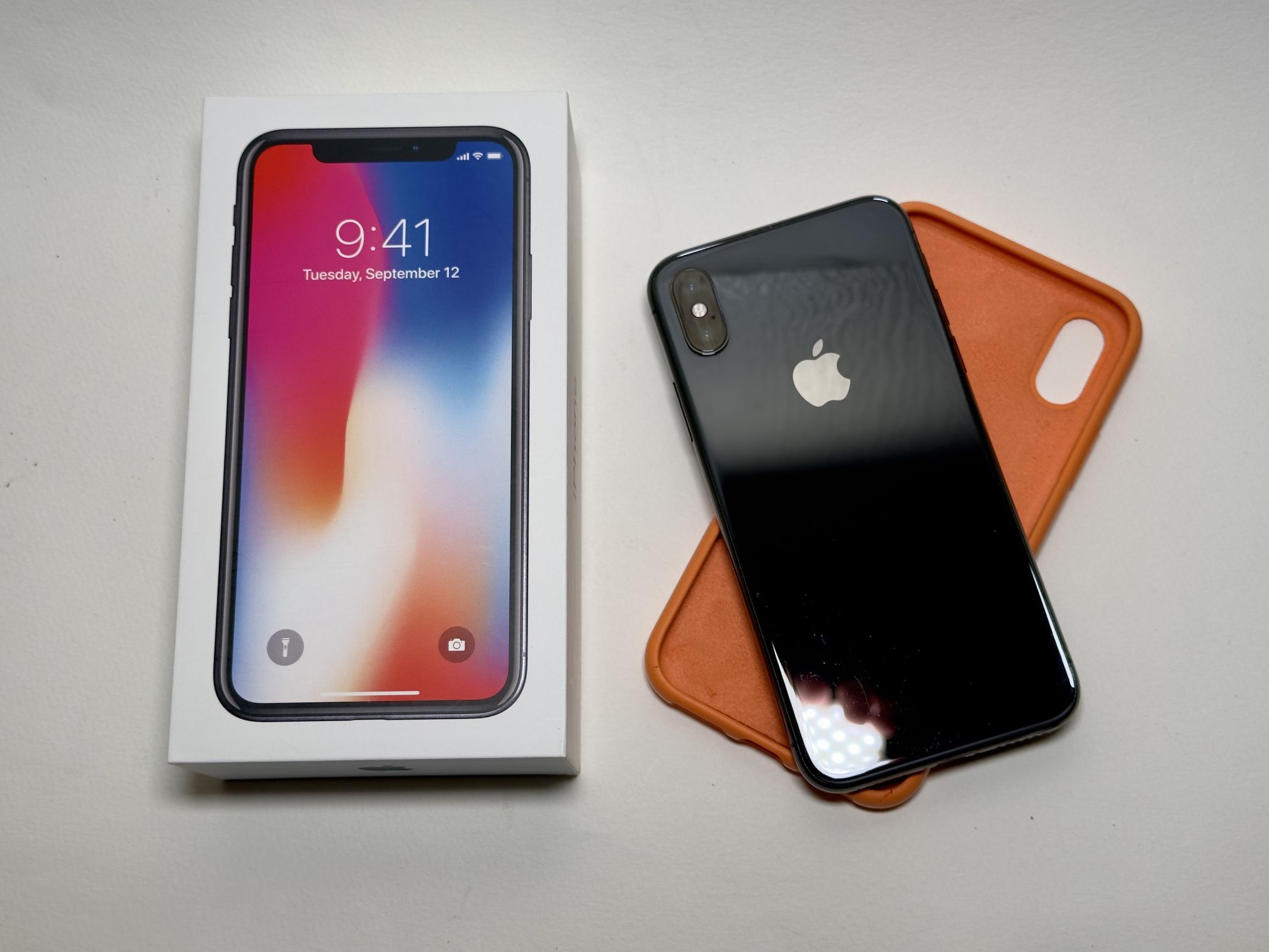 iPhone X (10) 256GB Unlocked