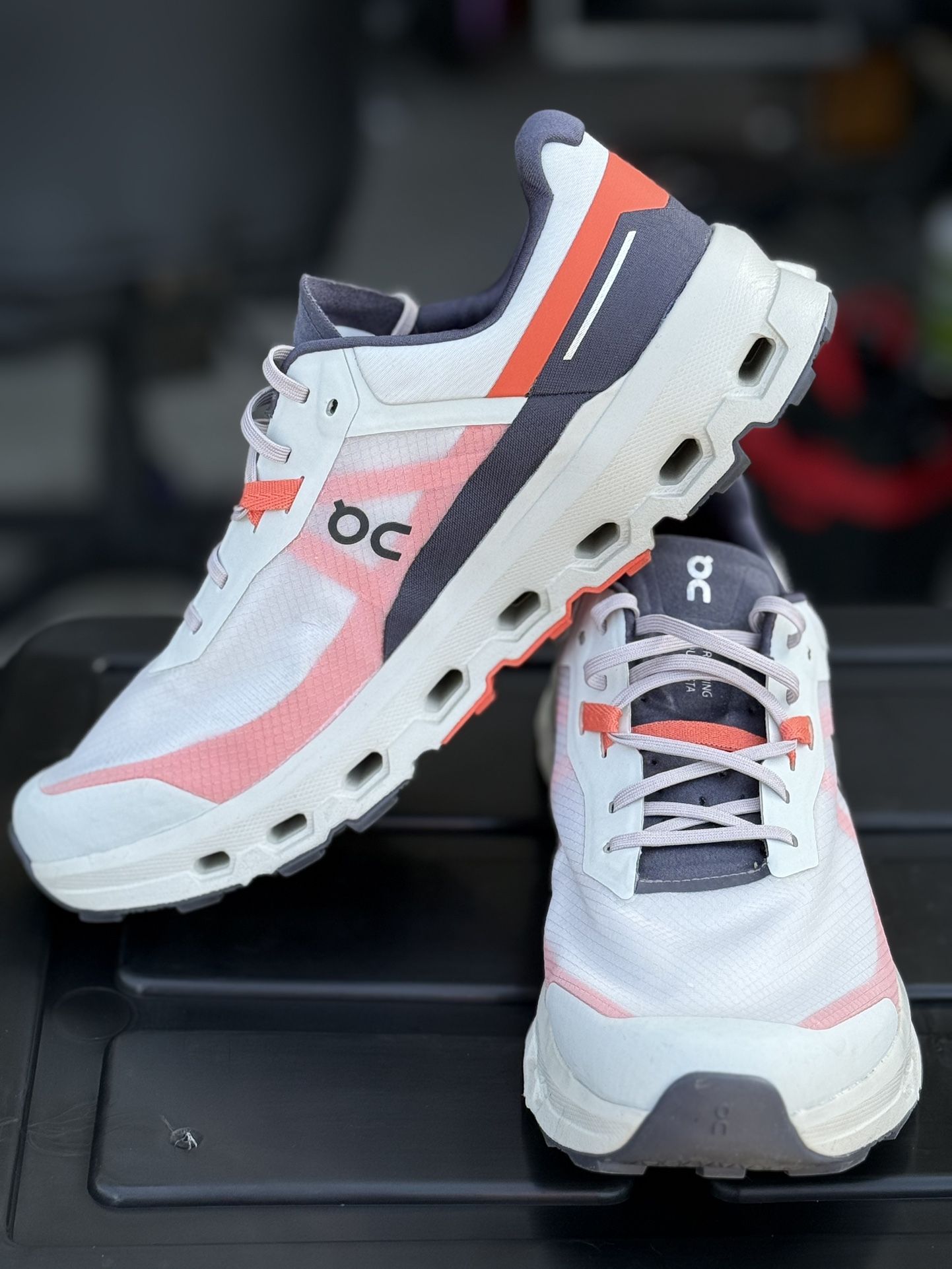 On Cloud Shoes Size 9.5(US)