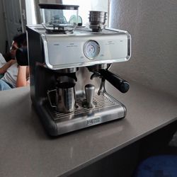 Ultima Cosa Espresso Machine 