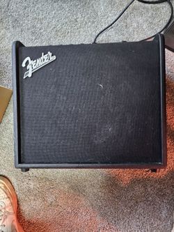 Fender guitar amp mustang lt25