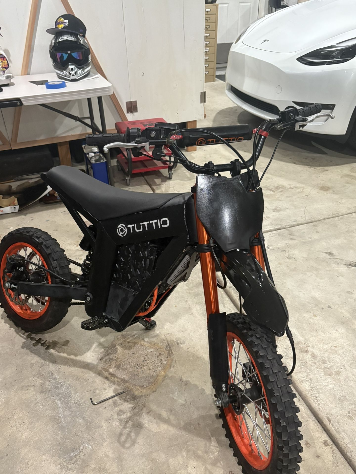 Tuttio Soleil 01 E Dirtbike (NOT FREE)