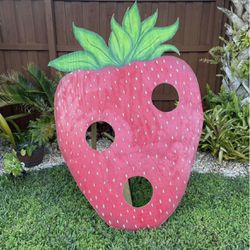 Giant Strawberry Prop And Kids Game