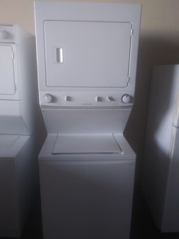 READ DESCRIPTION!!! Frigidaire Stackable washer gas dryer laundry