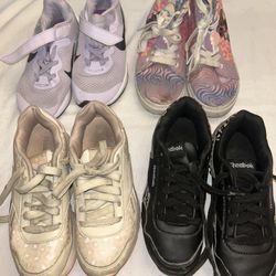 4 pair Girls/kids shoes sz13 Nike Reebok