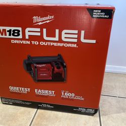 Milwaukee 2 Gallon Quiet Air Compressor 