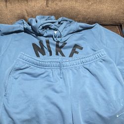 Nike Sweatsuit 