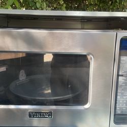Viking Professional Microwave 