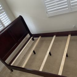 Dark Cherry Wood Queen Sized Bed Frame 