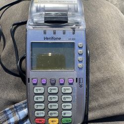 Verifone VX 520 countertop credit card terminal