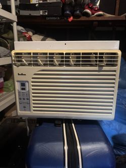 AIR CONDITIONER