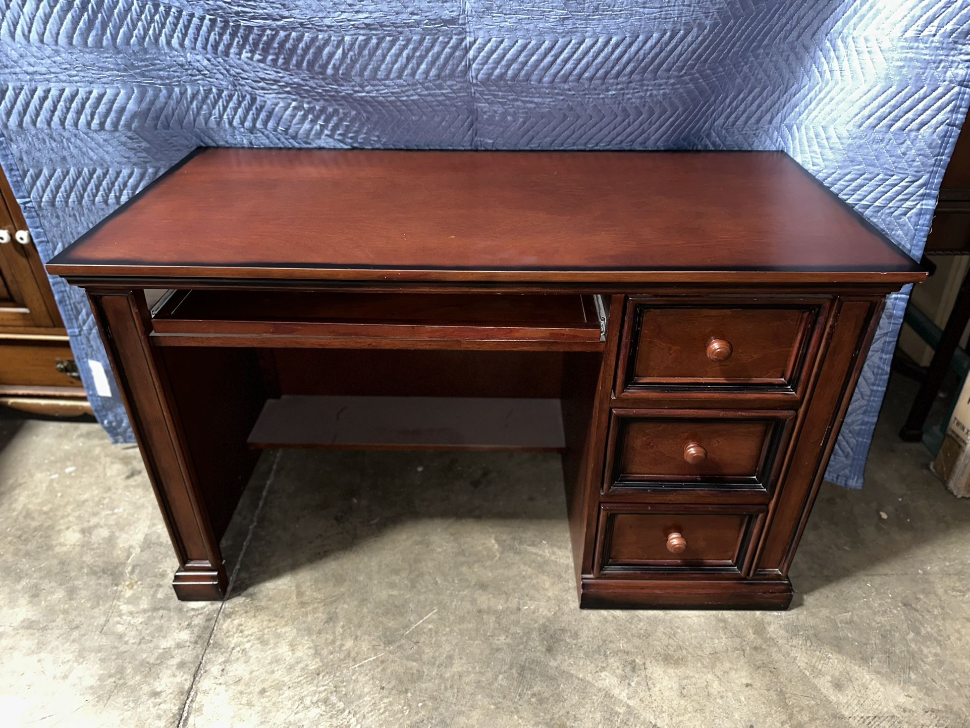Winners Farmhouse Bay Chocolate Desk