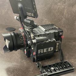 RED Epic Dragon 6k Heavy Wear 482.4 hours Screen/256g SSSD battery Charger