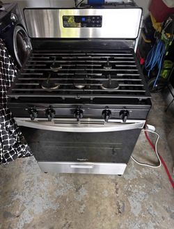 Gas stove
