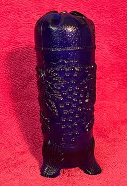 Vintage 7” Cobalt Blue Glass 3 Footed Grape Design Hat Pin Holder Vase FLAWLESS!