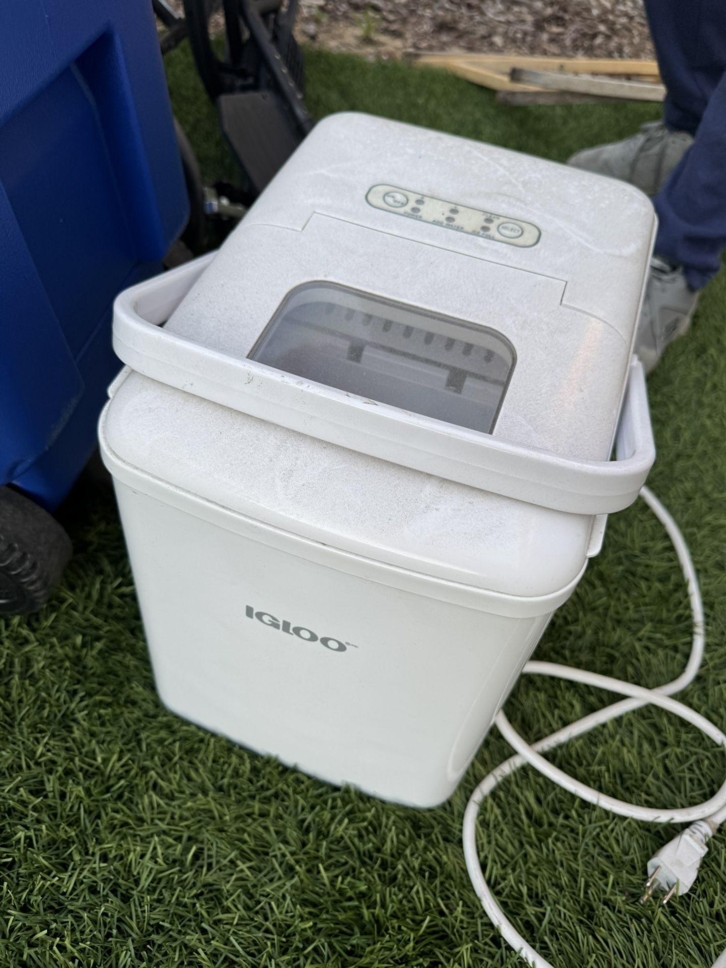 Igloo Ice Maker