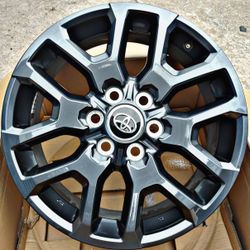 2025 RAM 1500 RIMS OEM NEW.......( 20" INCH )

