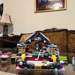 Lego Friends Ice Skating Rink