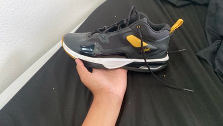 Jordan stay loyal 3