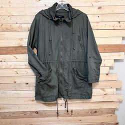 Forever 21 Army Green Hoodie Zipped Up front long sleeve Jacket size S
