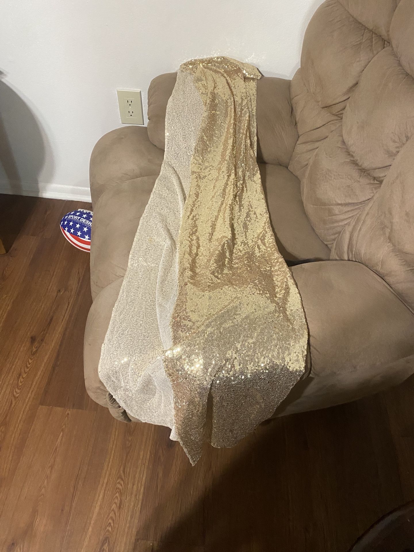 Gold Table Runners
