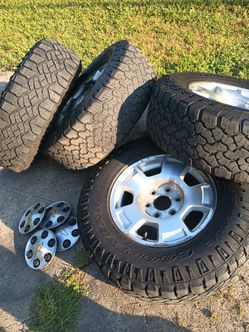 Chevy Tahoe rims and tires 6 lug/https://offerup.com/redirect/?o=dy5jZW50ZXI= caps