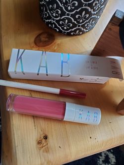New KAB liner & lip gloss/Charming