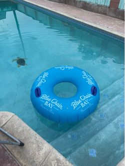 Pool tube