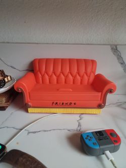 Friends Couch Phone Holder