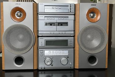 Vintage Sony compact stereo system 