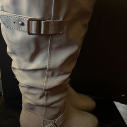 Grey Faux Leather Riding Boots Size 5W