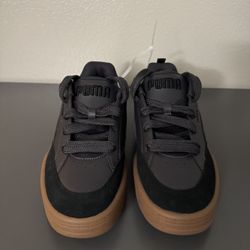 Men’s Black Pumas Brand New 10.5