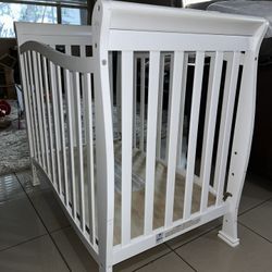 Baby Crib 