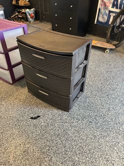 3 Drawers