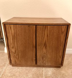 Set of 4 Storage Cabinets 