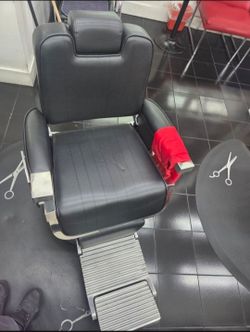 Black barber/stylish chair for sale
