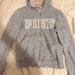 Sweaters And Swear Shirts 