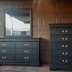 Black Chest Of Drawers And Dresser Set