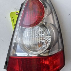 2006 Subaru Forester left (Driver side) Taillight