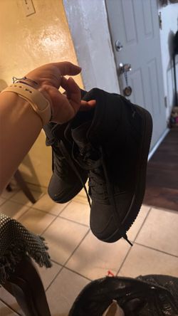 Black pumas