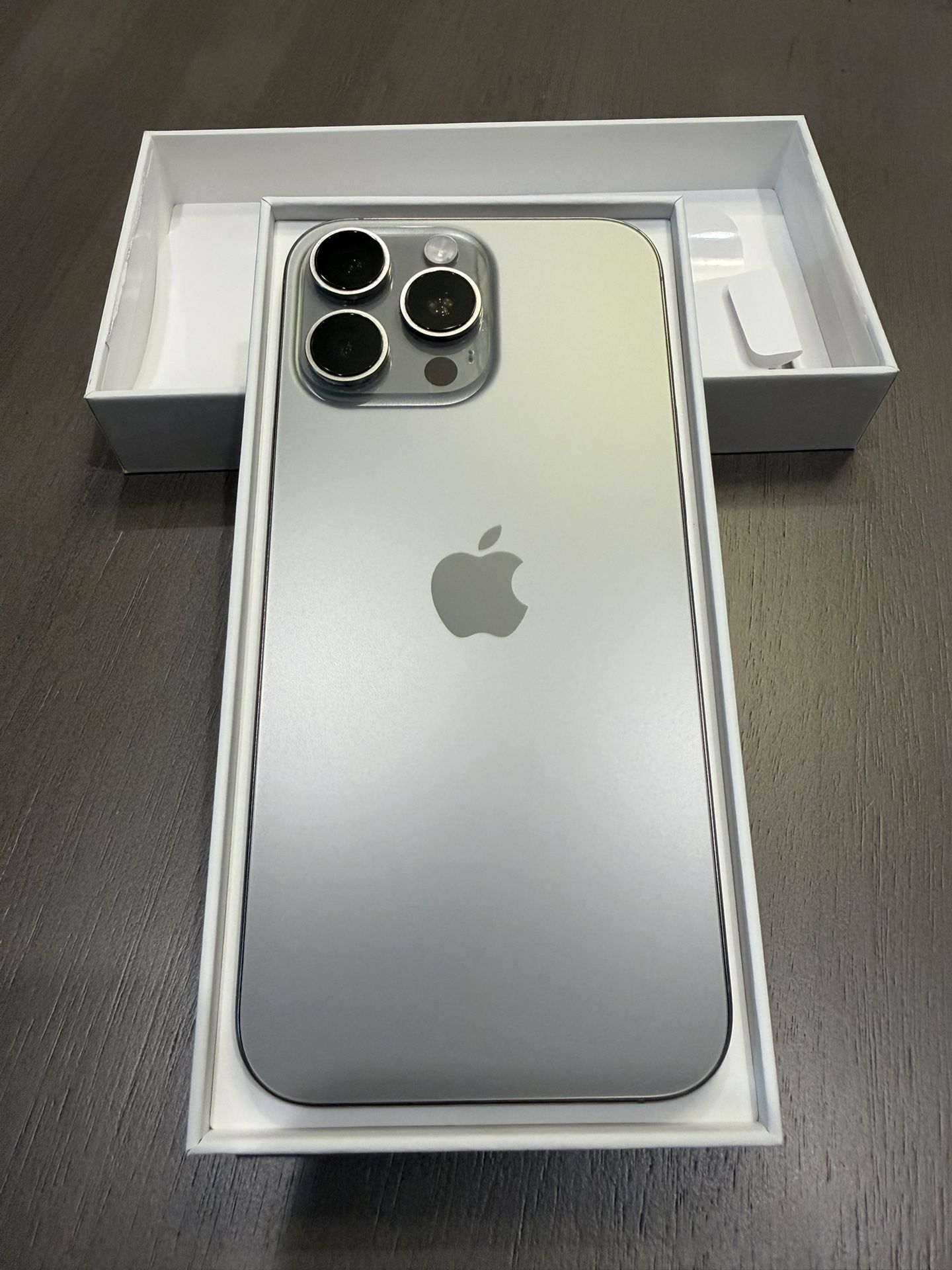 Apple iPhone 16 Pro Max 256GB Unlocked Natural Titanium