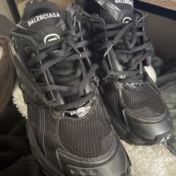 balenciaga runners