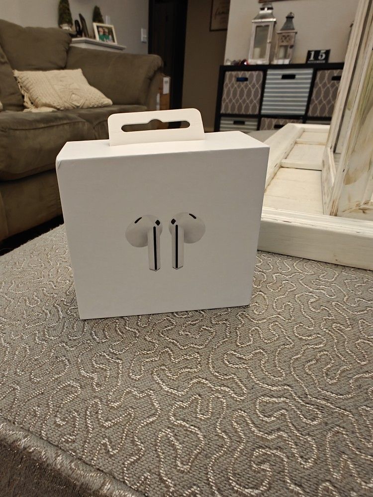 NEW Bluetooth Headphones Earbuds