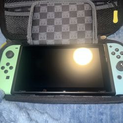 Animal Crossing Nintendo Switch With Extras 