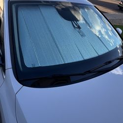 Brand New Heavy Duty Windshield Sun Shade 