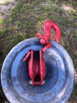 Snatch block