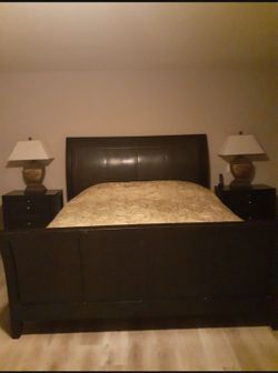 KING SIZE HEADBOARD FOOTBOARD AND RAILS ONLY