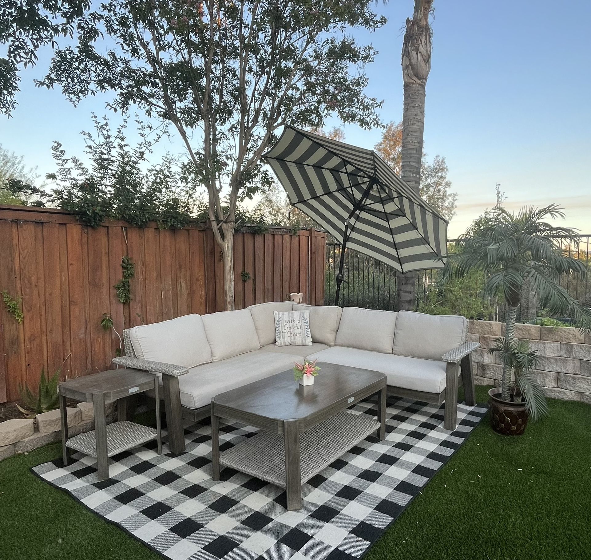 outdoor patio furniture set